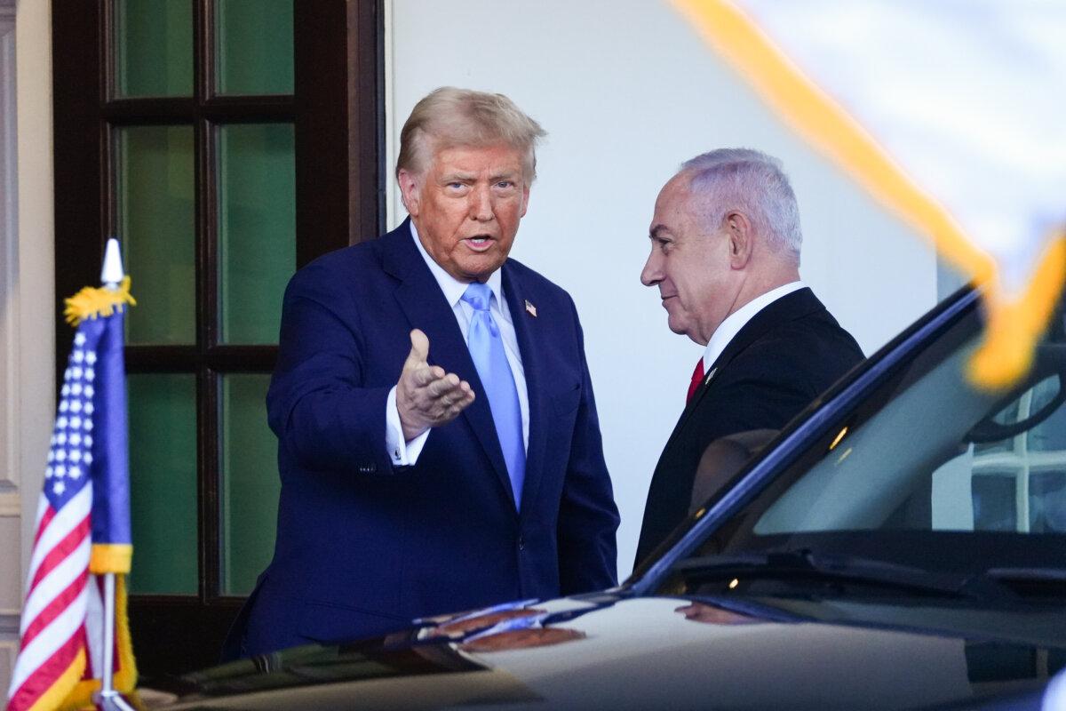 President Donald Trump welcomes Prime Minister of the State of Israel, Benjamin Netanyahu at the White House in Washington on Feb. 4, 2025. (Madalina Vasiliu/The Epoch Times)