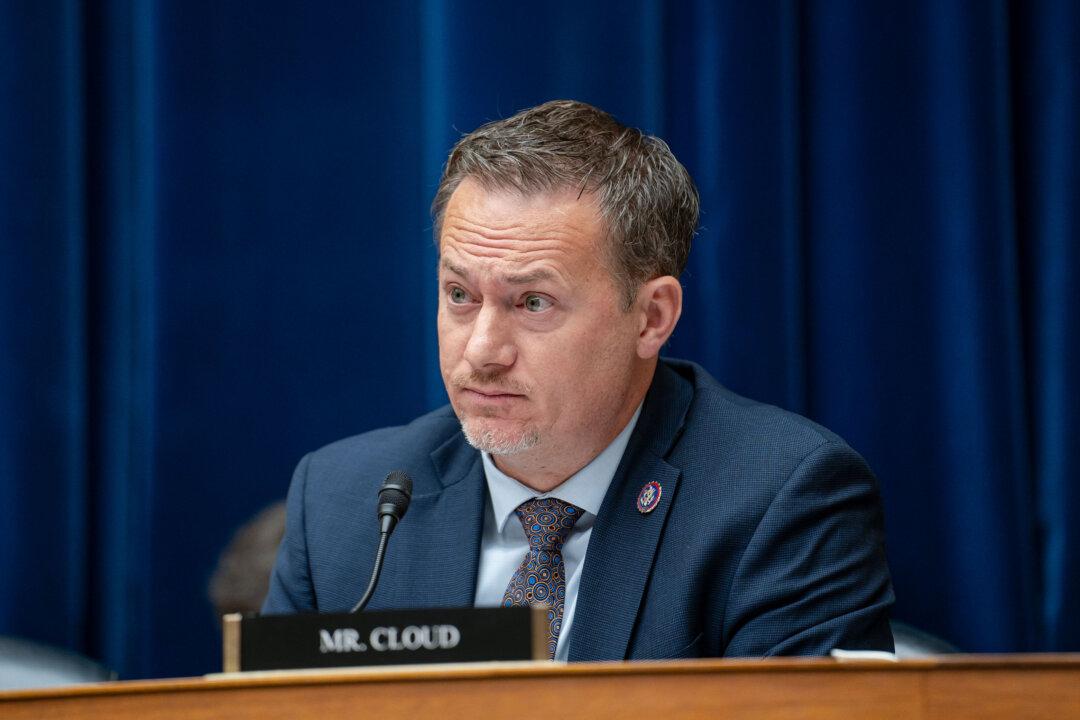 Republicans Introduce ‘Dismantle DEI Act’ to Bolster Trump Agenda