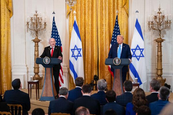 Israeli Prime Minister Benjamin Netanyahu (L) and U.S. President Donald Trump (R) take questions from members of the press at the White House on Feb. 4, 2025. (Madalina Vasiliu/The Epoch Times)