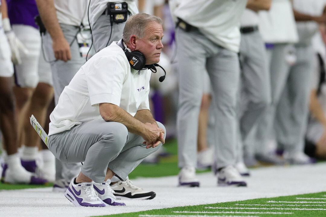 LSU’s Brian Kelly Responds to Claims Made by Greg Brooks Jr.’s Father