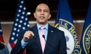 House Democrats Zero In on Economy at Post-2024 Retreat