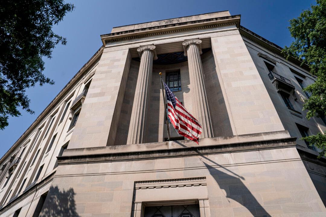 US Attorney Resigns After Order to Drop Charges Against New York City Mayor