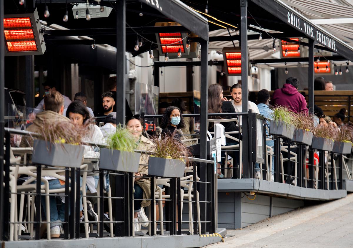 The Cost of Romance: Dating Becoming a Pricey Endeavour in Canada