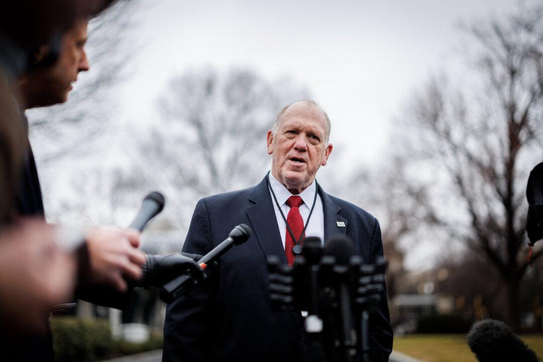 Border Czar Homan Says All Illegal Immigrants Will Soon Receive Self-Deportation Warning