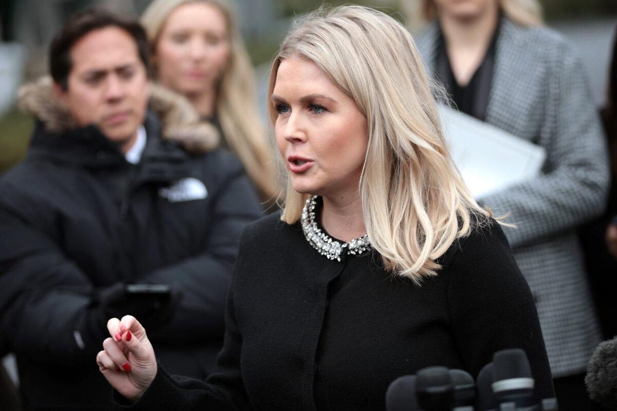 White House press secretary Karoline Leavitt speaks to members of the press outside the West Wing of the White House on Feb. 6, 2025. (Alex Wong/Getty Images)