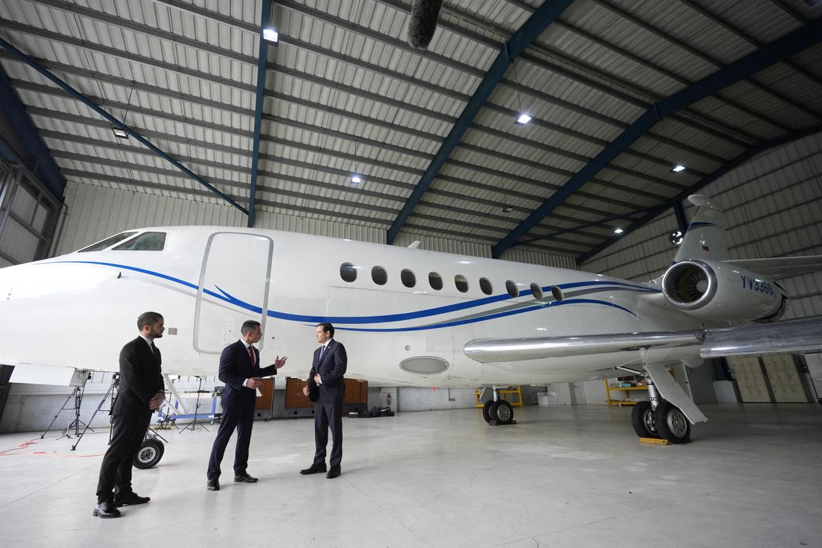 US Seizes Plane Belonging to Venezuelan President Maduro in Dominican Republic