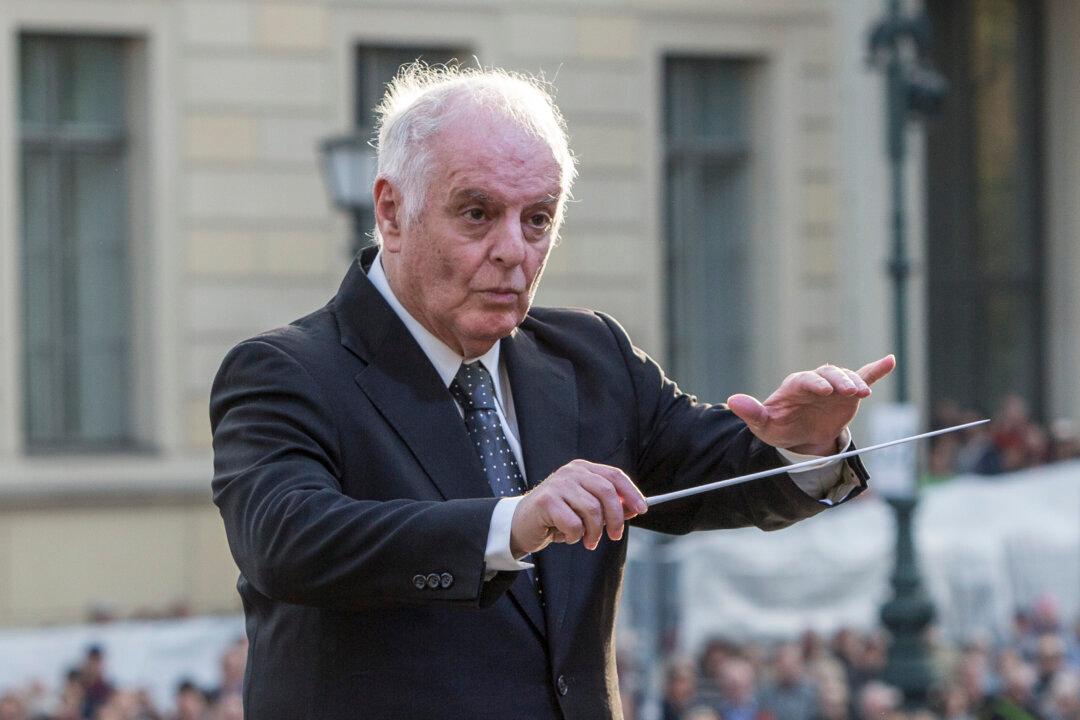 Renowned Conductor Daniel Barenboim Reveals He Has Parkinson’s Disease