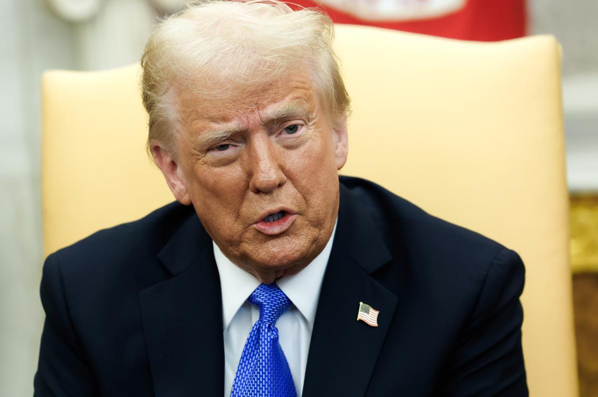 Trump Orders Creation of White House Faith Office