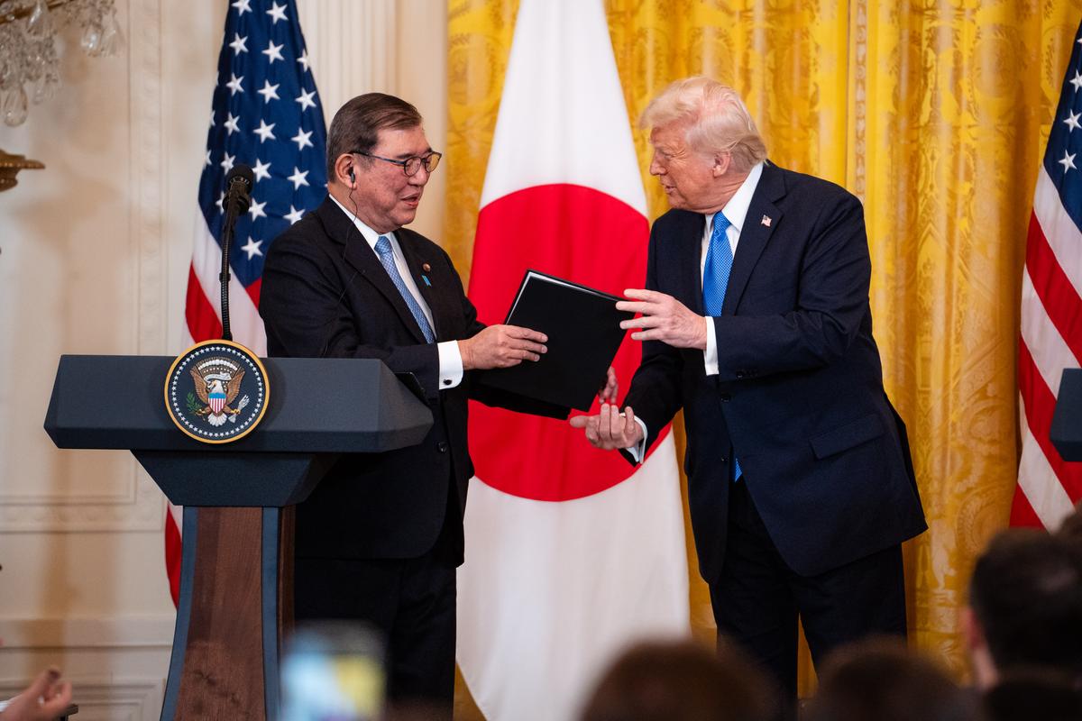 Five Takeaways from Trump’s Briefing with Japan’s Prime Minister thumbnail
