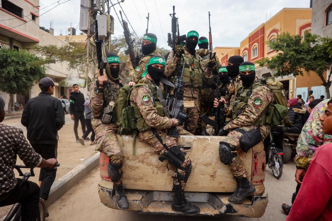 Hamas Halts Hostage Release, Alleges Israeli Cease-Fire Infractions