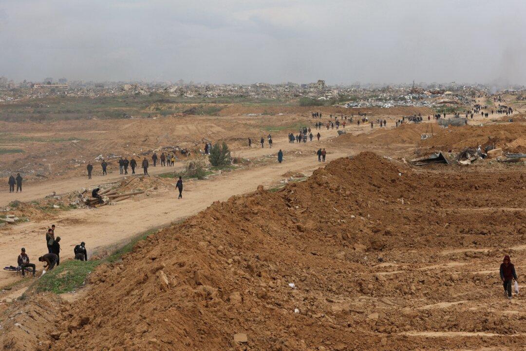 Israeli Troops Withdraw From Gaza’s Netzarim Corridor