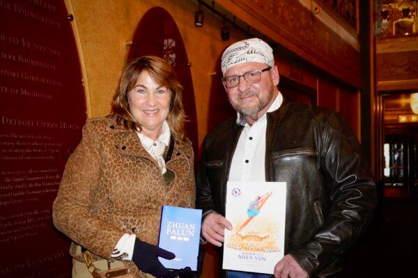 Mark Kurfess and his wife, Beverly, attended Shen Yun Performing Arts at the Detroit Opera House in Detroit on Feb. 9, 2025. (Nancy Ma/The Epoch Times)