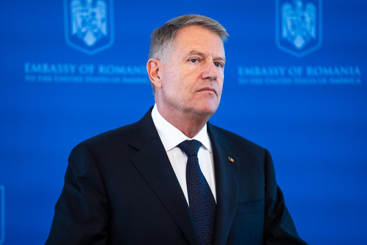 Romanian President Resigns Ahead of Impeachment Bid, Election Rerun