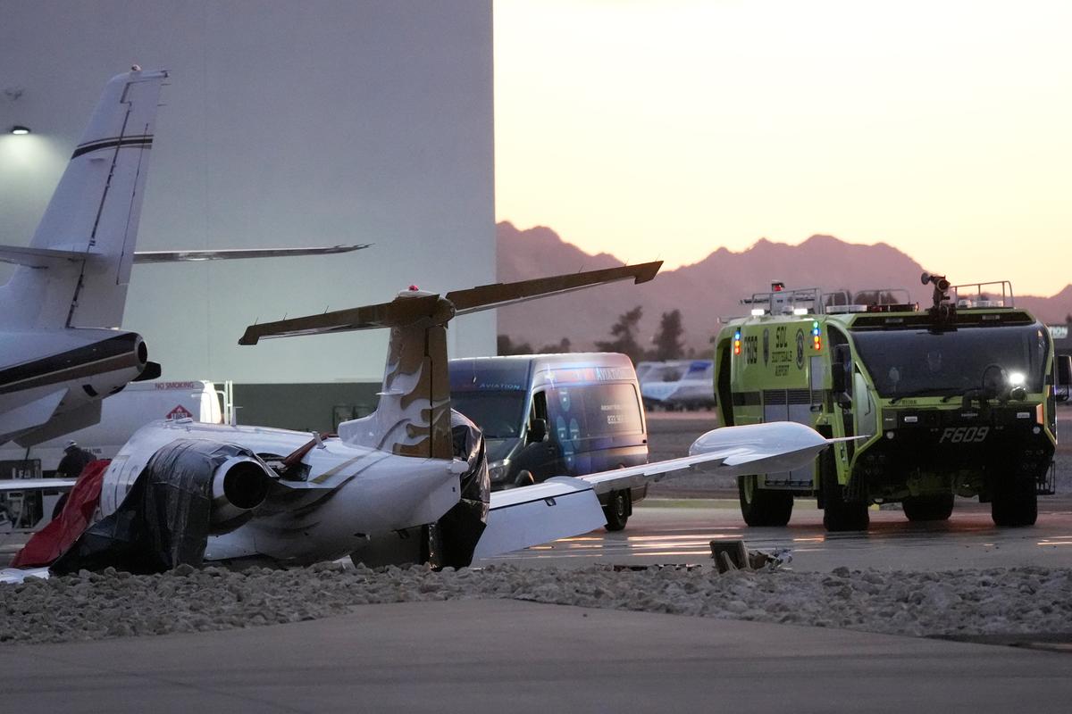 Jet Owned by Mötley Crüe Singer Vince Neil Collides With Plane at Scottsdale Airport, Killing 1