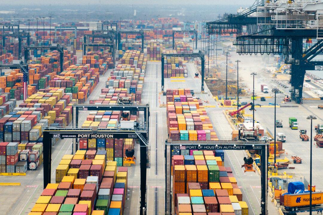 Does the Trade Deficit Matter?