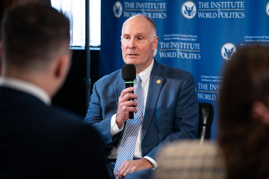 Chinese Cyberactors Who Impersonated Lawmaker Part of Indicted Group: Researchers