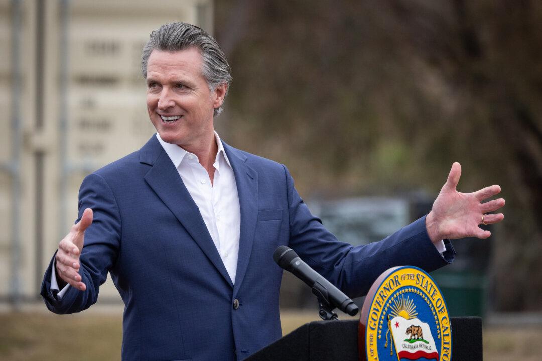 Fox News Asks Judge to Dismiss Newsom’s Defamation Case
