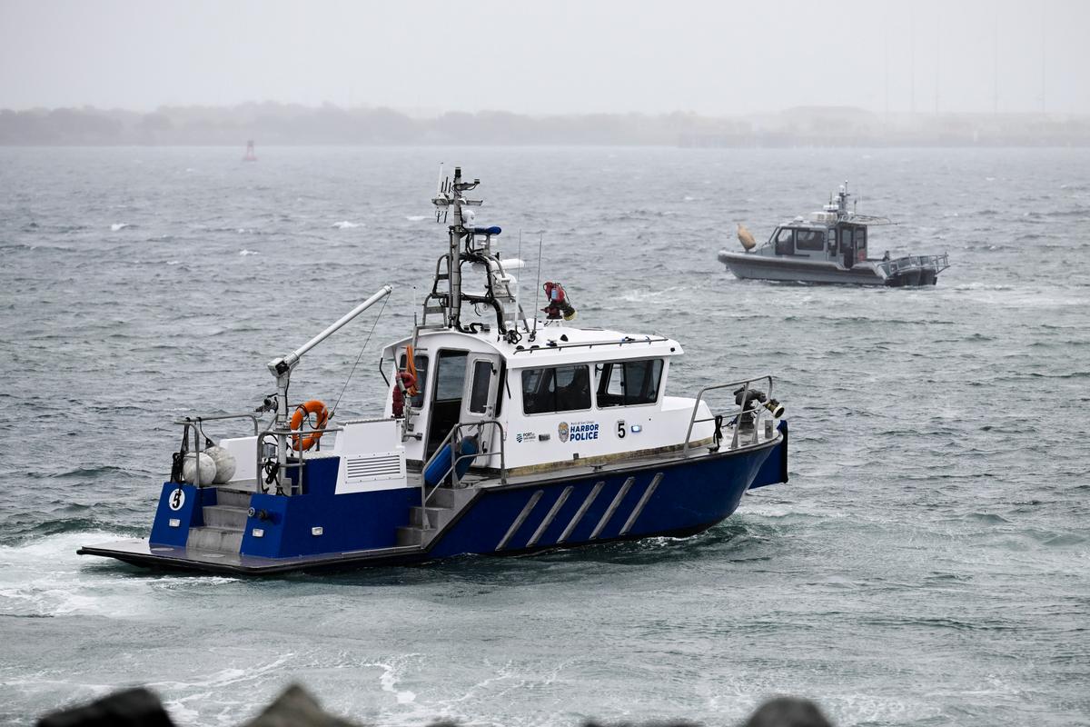 Navy Warns Public About Crash Debris in San Diego Bay