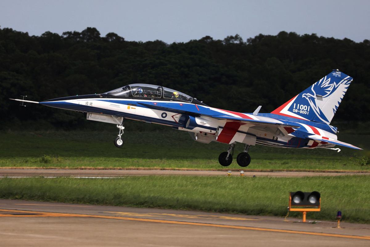 Advanced New Taiwan Jet Trainer Crashes in Setback for Programme