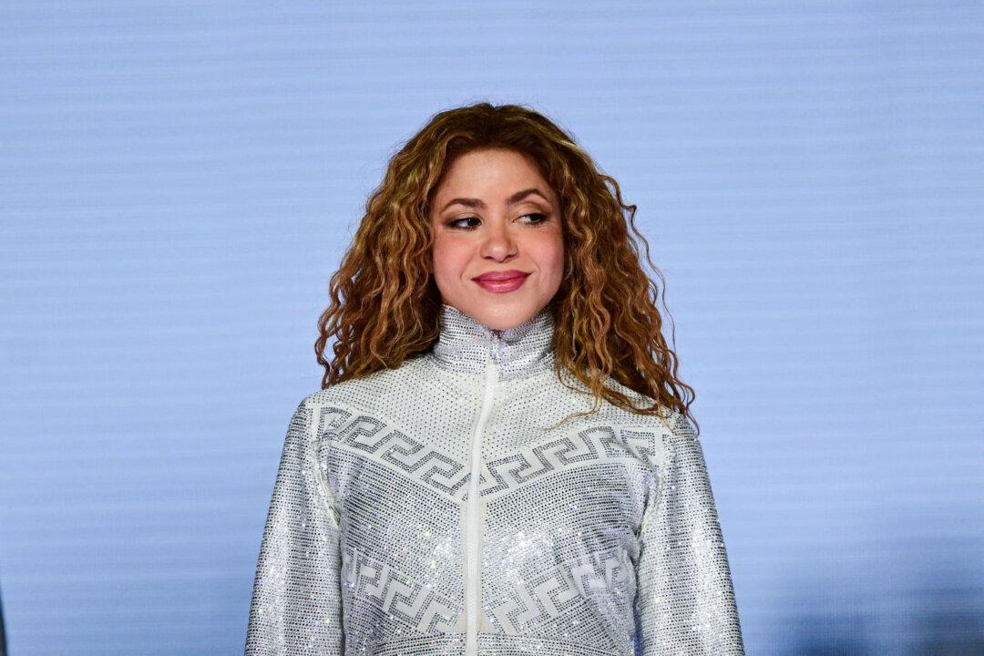 Shakira Hospitalized in Peru With Stomach Issue