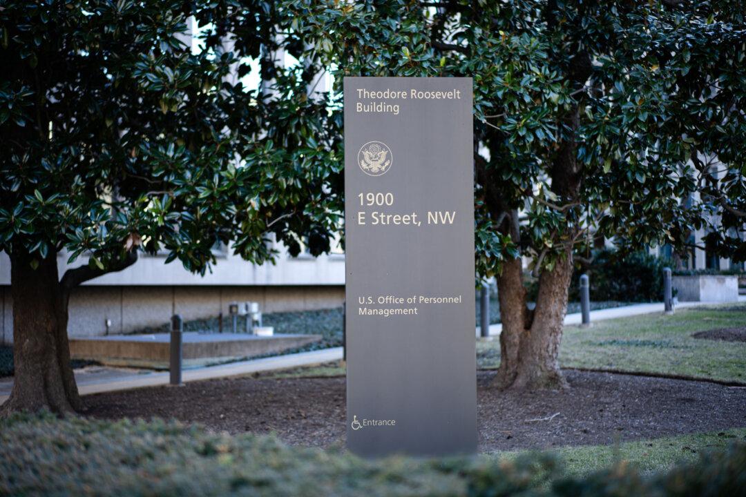 Judge Blocks Trump Admin From Halting Collective Bargaining With Federal Employees