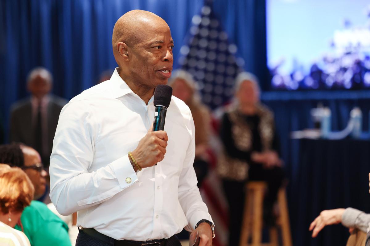 Four Senior Aides to New York City Mayor Resign