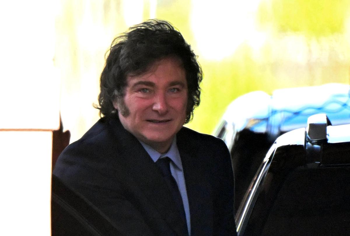 Argentina’s Milei Faces Calls for Impeachment Over Meme Coin Crash