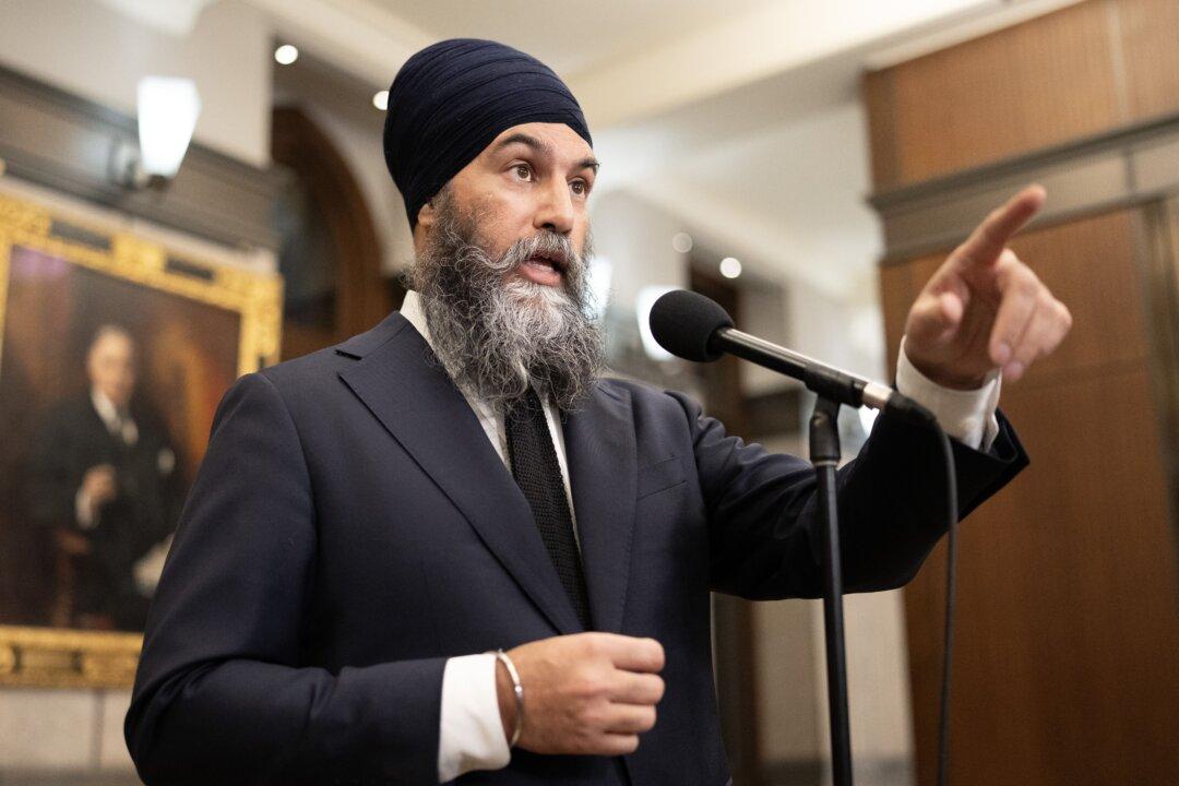 Singh Says Pipelines Would Not Be First Priority for NDP Energy Policy