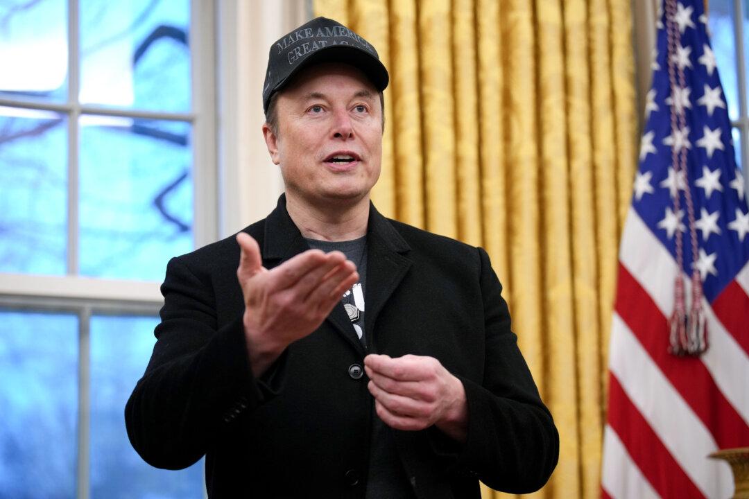 Mass Email Sent to Federal Employees: 5 Things We Know