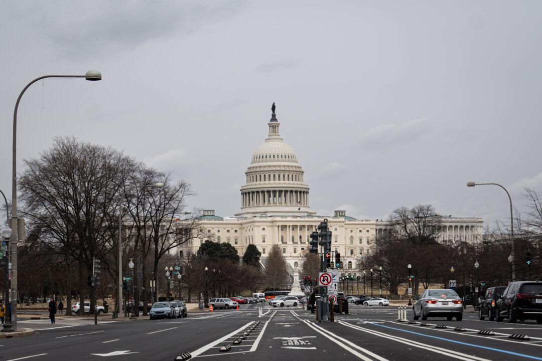 Lawmakers, State Officials Debate Trump’s Order on Election Integrity