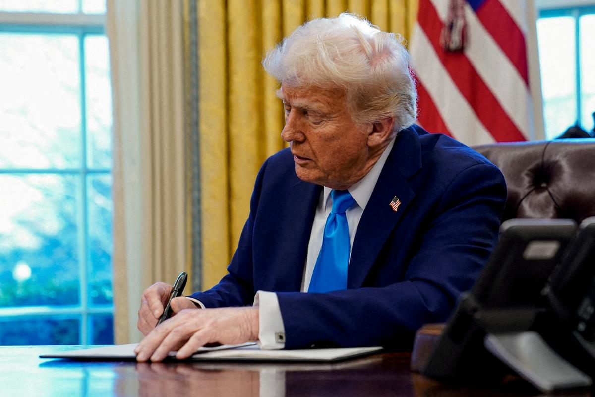 Trump Orders Plan for Tariffs in Response to Digital Taxes, Foreign Online Regulations