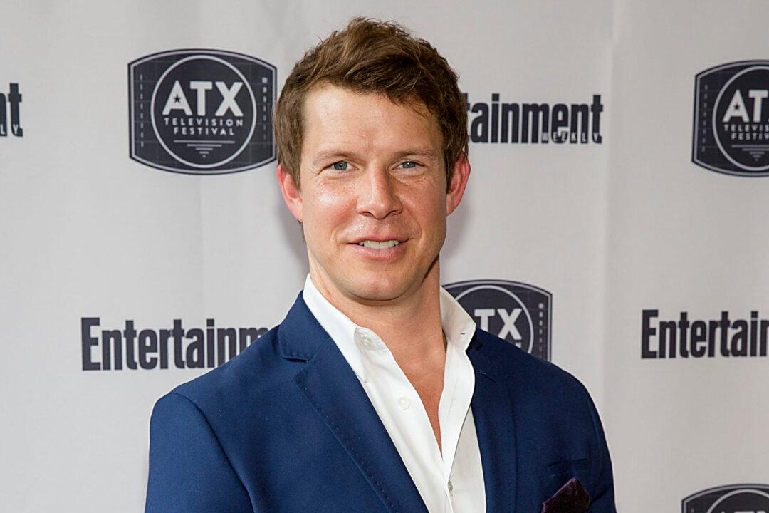 ‘Ugly Betty’ Star Eric Mabius Arrested on Battery Charges in Florida