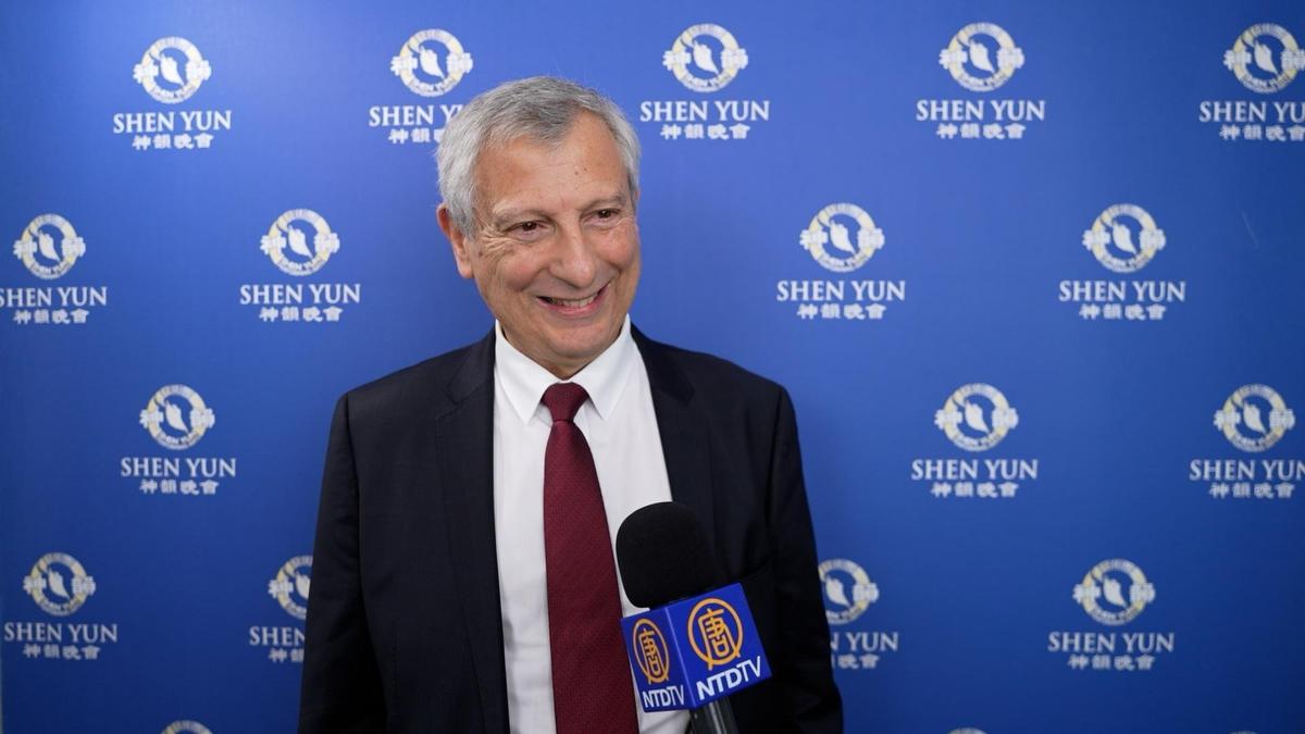 Shen Yun ‘Touches Us to the Very Depths of Our Hearts,’ Says French Theatergoer