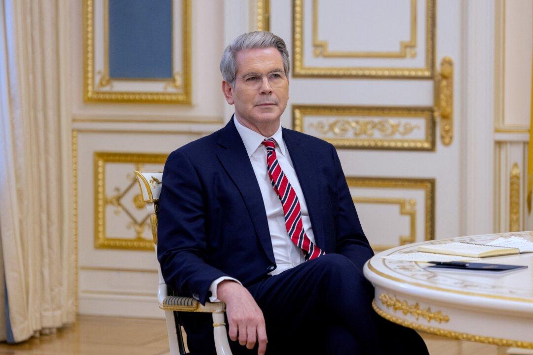 Bessent: US–Ukraine Minerals Deal Will Transform War-Torn Nation, Protect US Taxpayers