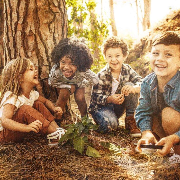 The Benefits of Connecting With Childhood Friends