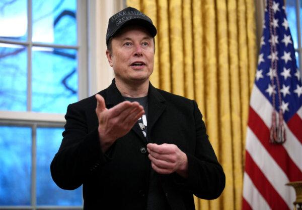 Witness Will Tell House DOGE Panel How Terrorists Got $122 Million from USAID | USNN World News Tesla and SpaceX CEO Elon Musk joins President Donald Trump during the signing of an executive order in the Oval Office, on Feb. 11, 2025. (Andrew Harnik/Getty Images)