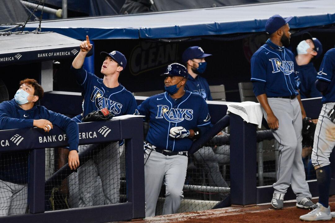 Major Sports Leagues Back Bill to Ban Drones at Sports Stadiums