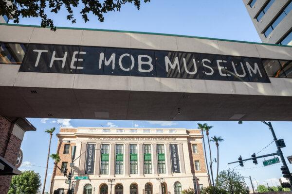 9 Unique Places to Get Married in Las Vegas