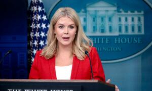 White House Denies Claims US Revoking 240,000 Ukrainians’ Immigration Status