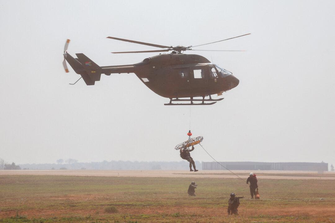 South Africa’s Army Is in Meltdown, Say Analysts