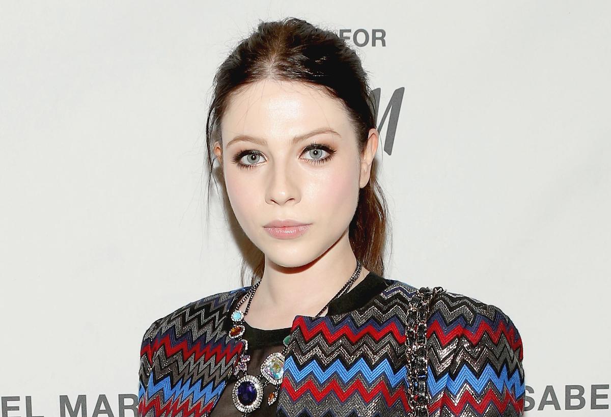 ‘Buffy the Vampire Slayer,’ ‘Gossip Girl’ Actress Michelle Trachtenberg Dies at 39 thumbnail