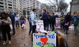 Laid Off USAID Employees Express Frustration, Greeted by Supporters
