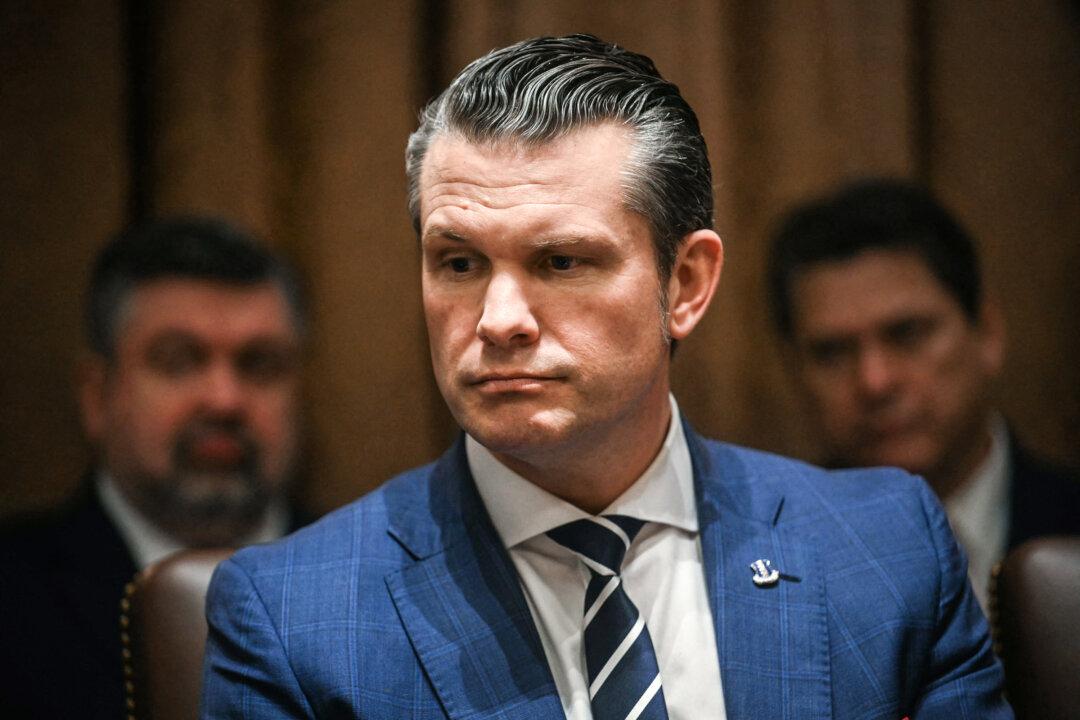 Wicker, Reed Urge Pentagon Watchdog to Investigate Signal Chat on Military Strike Planning