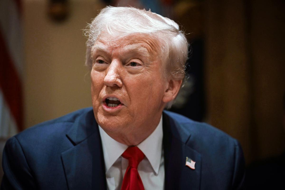 Trump Backs Temporary Spending Bill Ahead of Funding Deadline