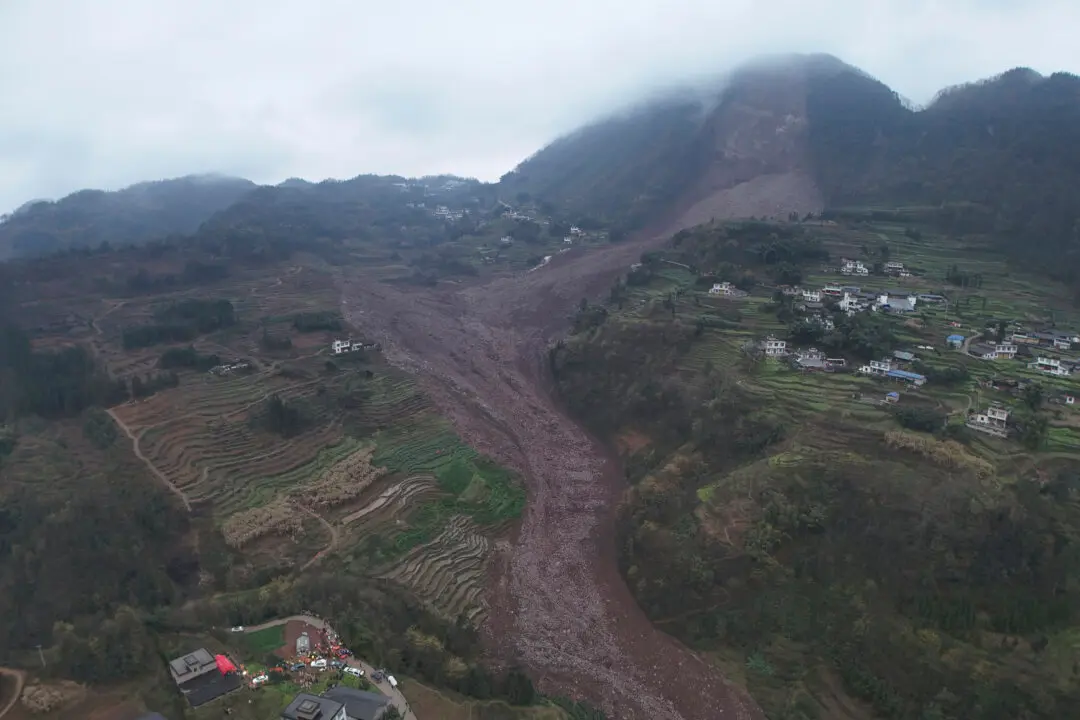 Residents Question Official Toll After Chongqing Landslide Buries More Than a Dozen Buildings