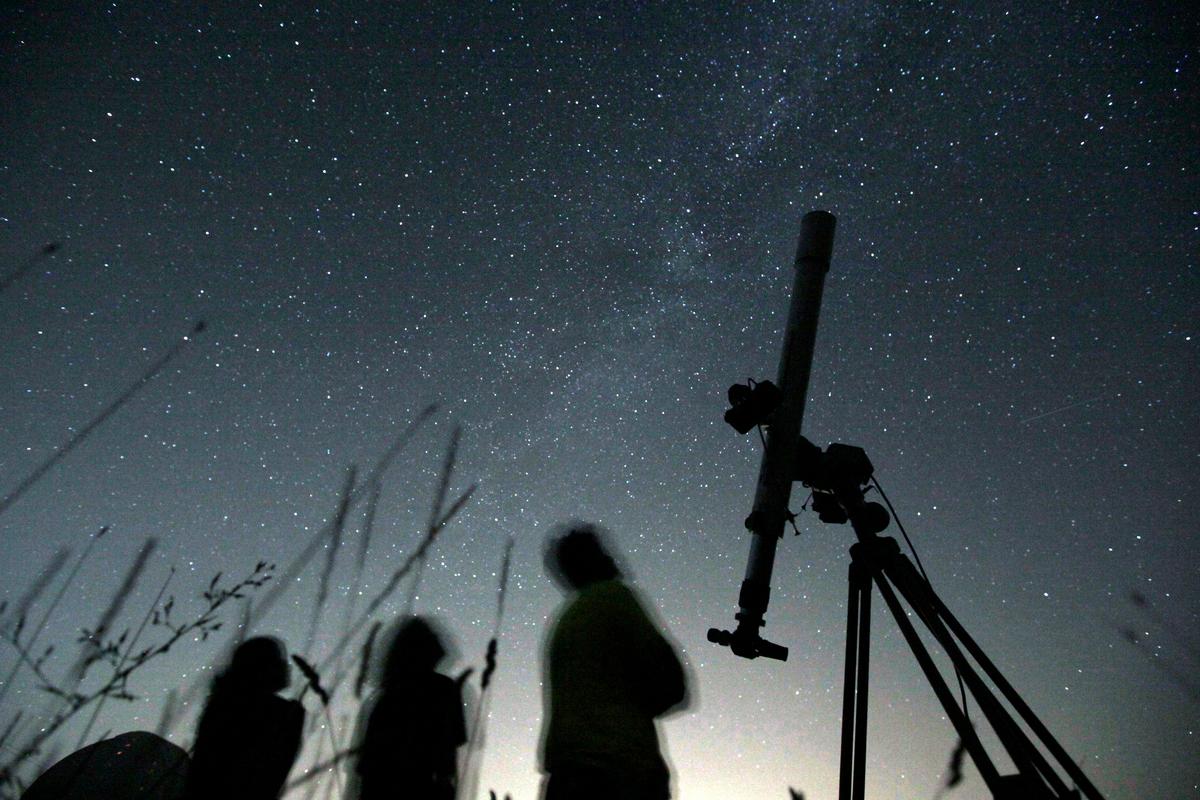 7 Planets Are Aligning in the Sky This Week