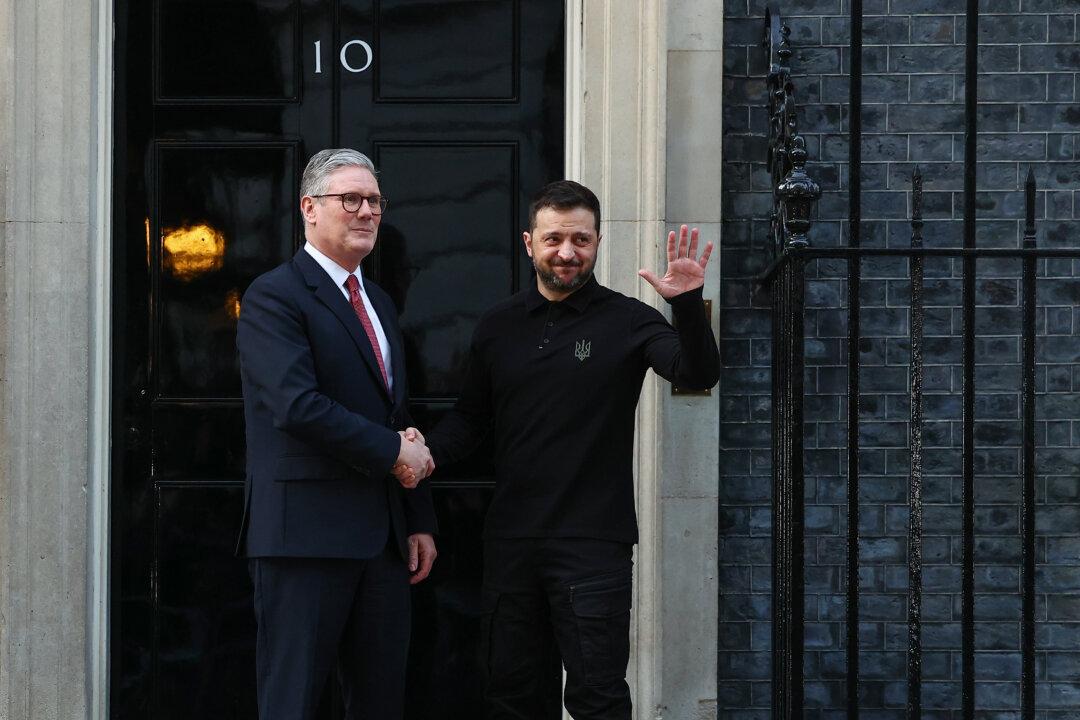 Starmer to Zelenskyy: Ukraine Has UK’s ‘Full Backing’