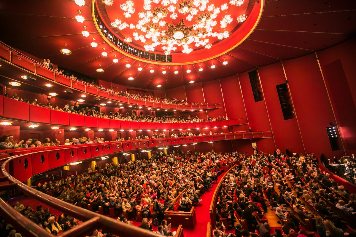 ‘A Noble Accomplishment’: Couple Following Shen Yun Since Inception Hopes It Can Perform in China