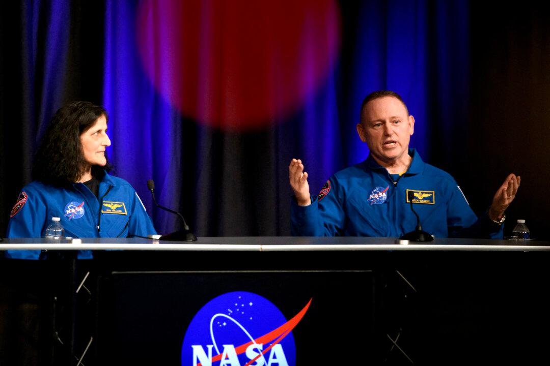 NASA Astronauts Say They Would Take Starliner Again After 9-Month Stay in Space