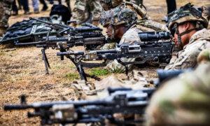 Hegseth: Men and Women in Combat Must Meet ‘Same, High Standard’